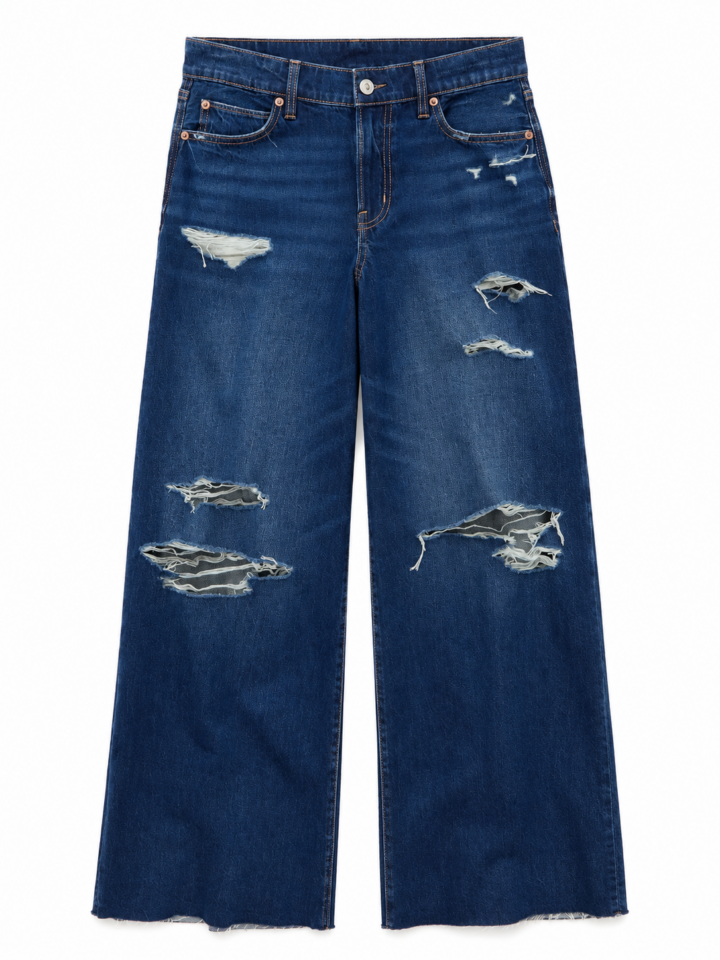 Distressed Dark Wash Wide-Leg Jeans with Frayed Hem